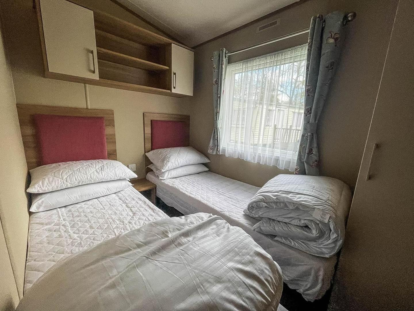 Lovely 6 Berth Caravan With Decking At Carlton Meres In Suffolk Ref 60058M サックスマンダム エクステリア 写真